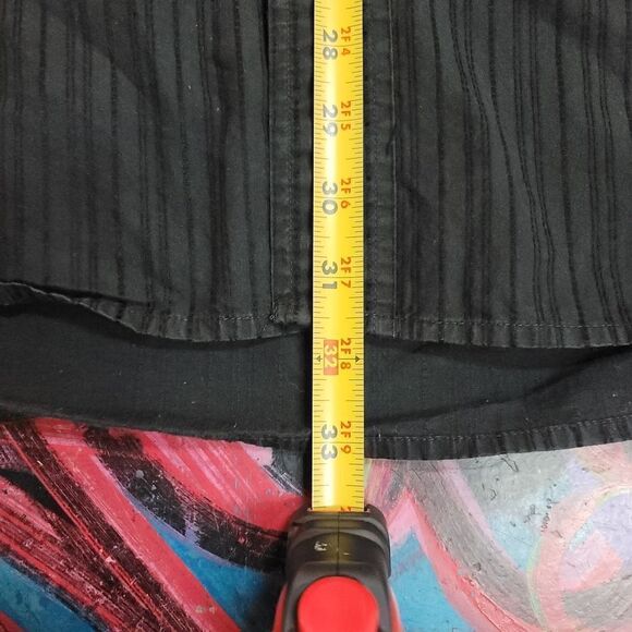 Y2k Marc Ecko no. 72 Times Square New York button - black pinstripe long sleeve - Picture 8 of 11